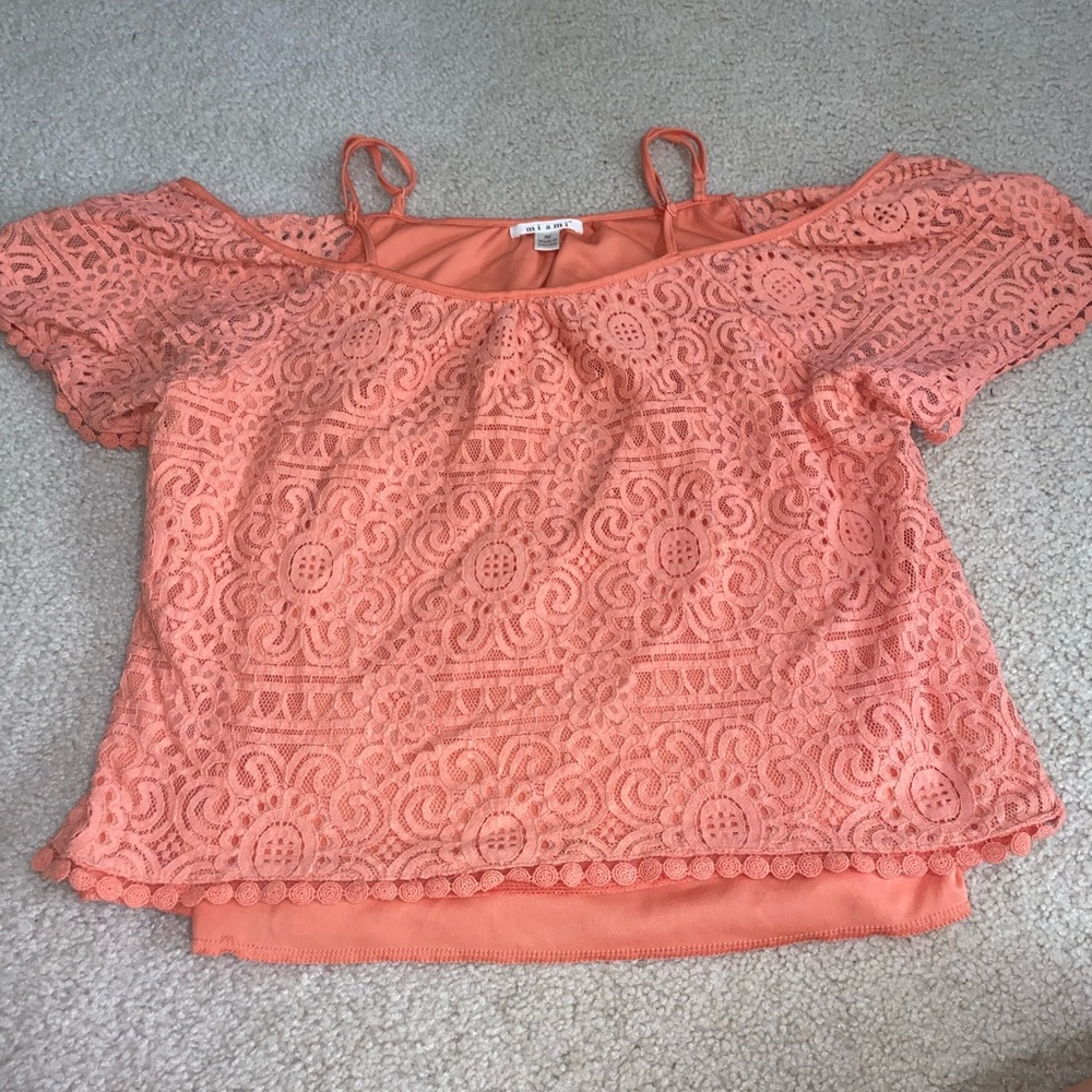 Off the shoulder shirt/blouse. Size medium. Peachy color
